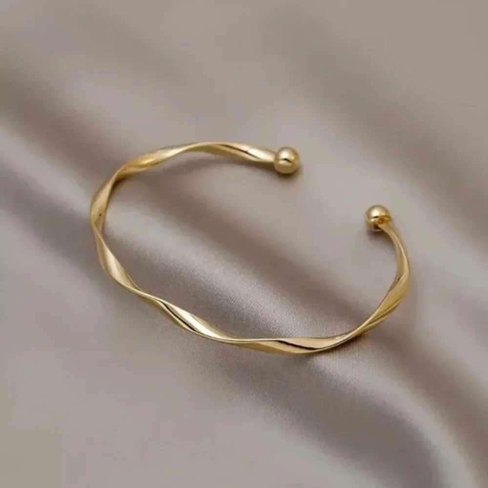 “Anya” Minimalist Twist Open Adjustable Gold Neutral Fashion Simple Bracelet